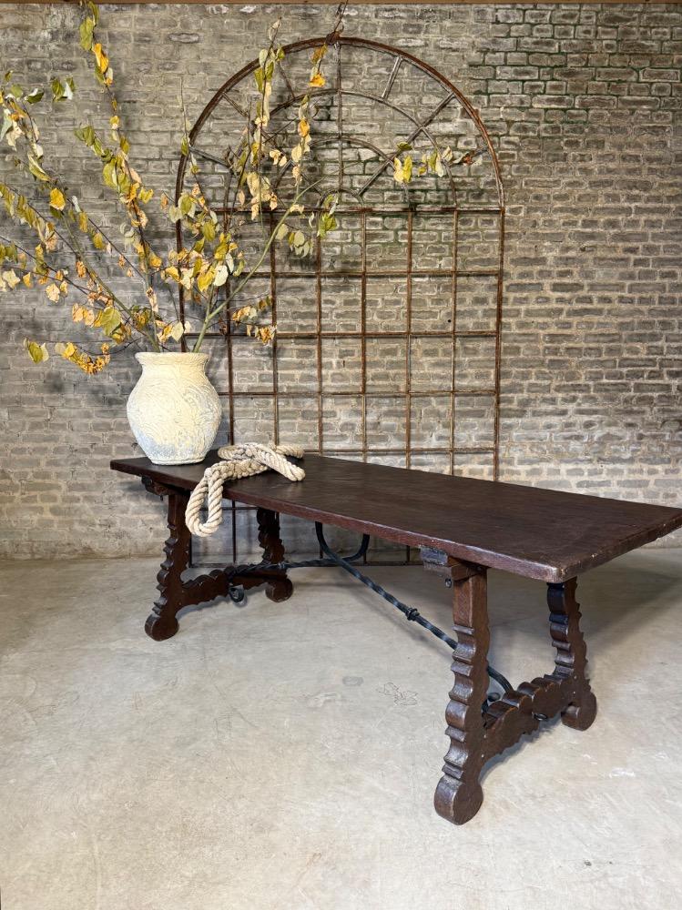 SPANISH TABLE, EARLY 20TH CENTURY